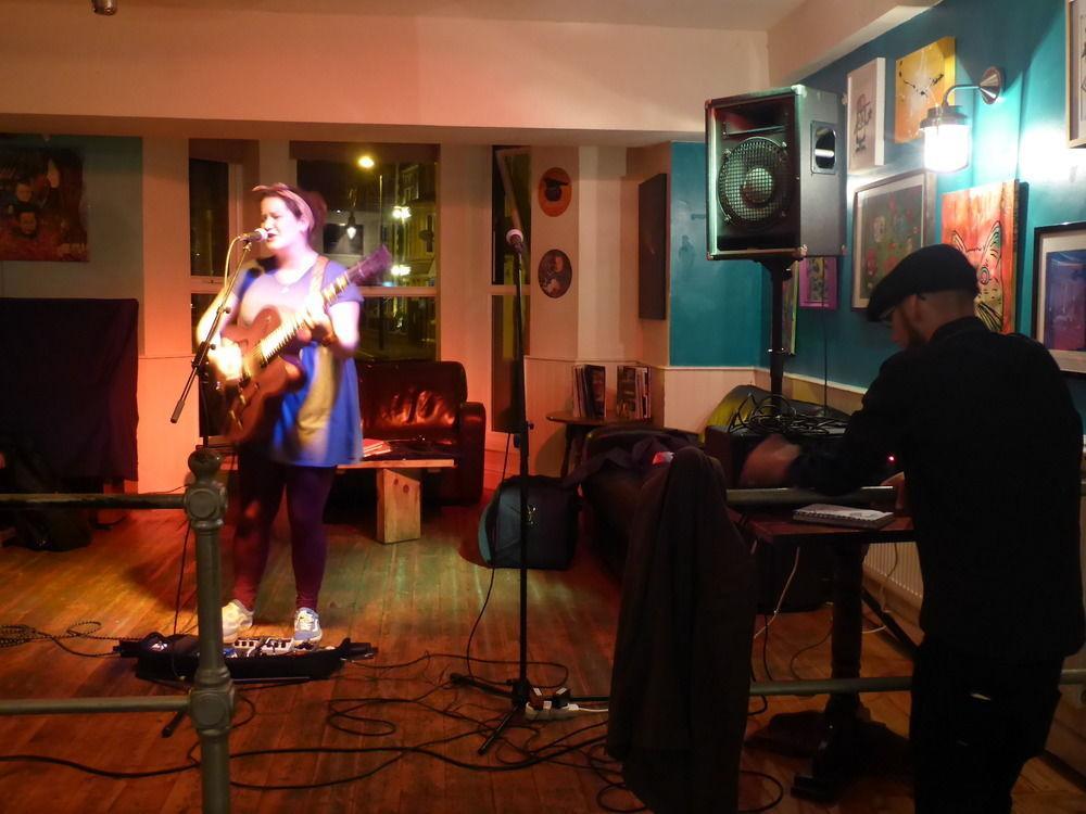 Nosda Studio Hostel Cardiff Luaran gambar